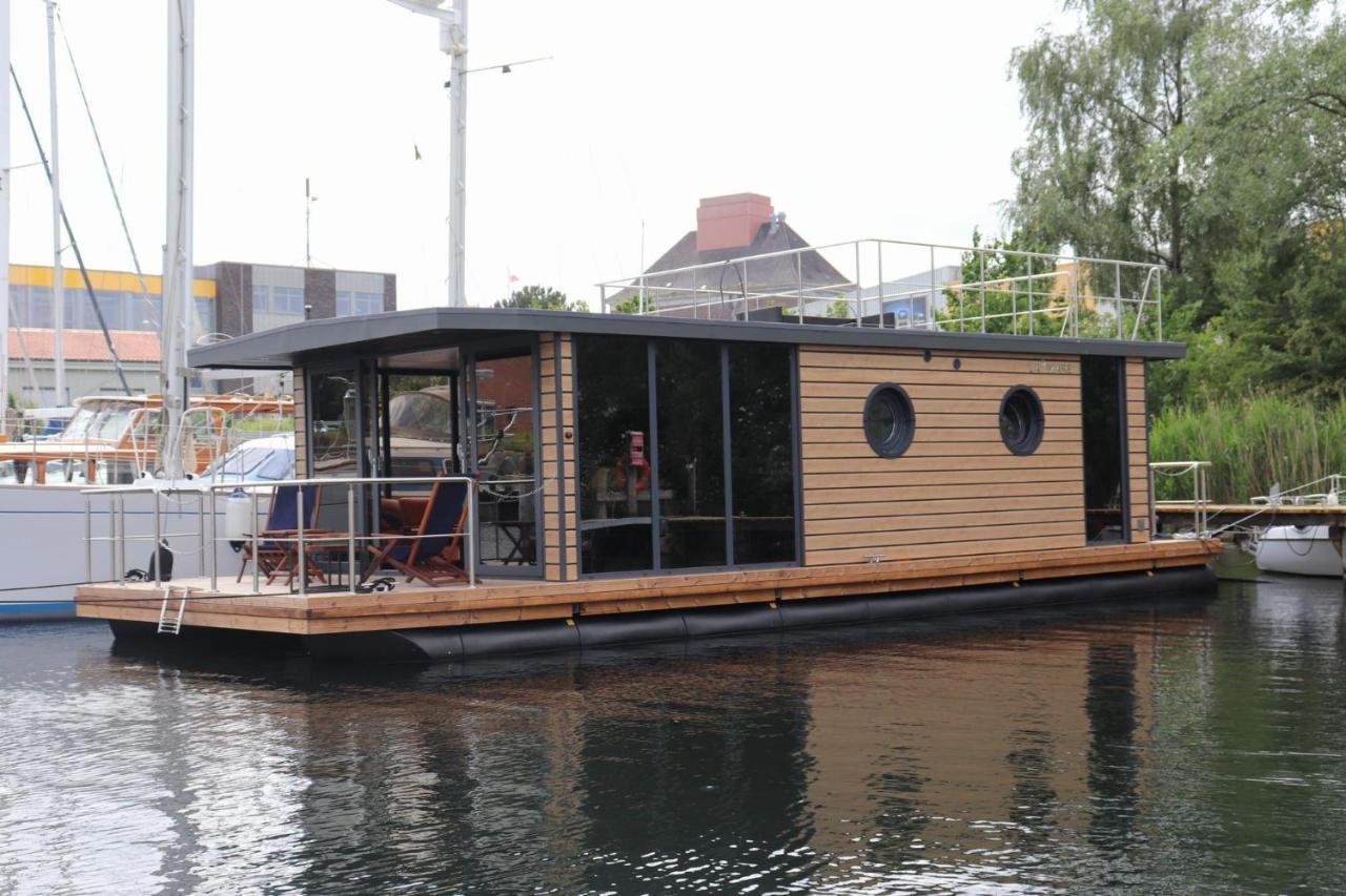 Готель Hausboot Lina In Фленсбург Екстер'єр фото