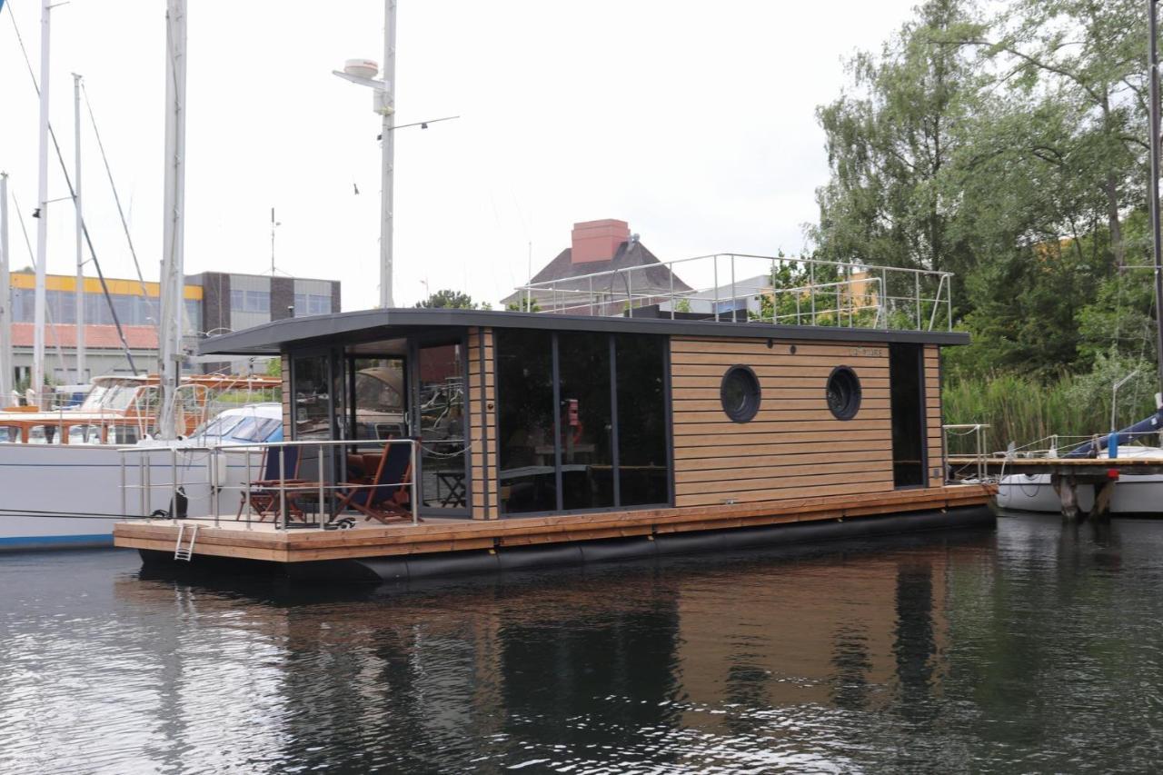 Готель Hausboot Lina In Фленсбург Екстер'єр фото